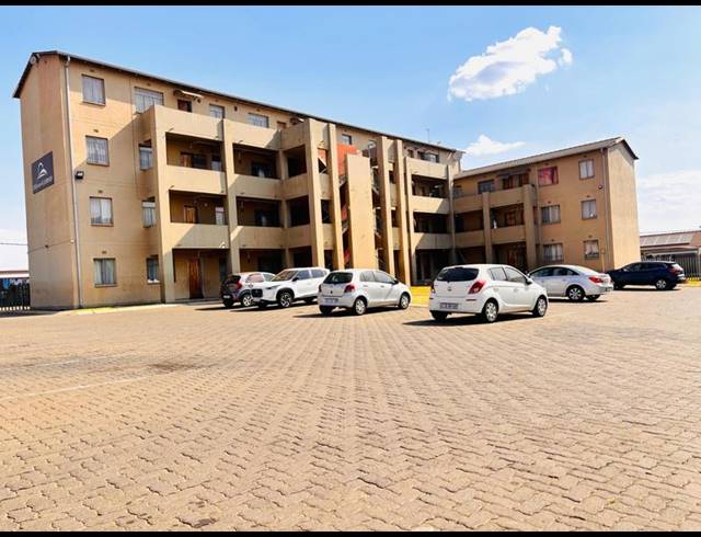 2 BEDROOM APARTMENT FOR SALE IN FLEURHOF